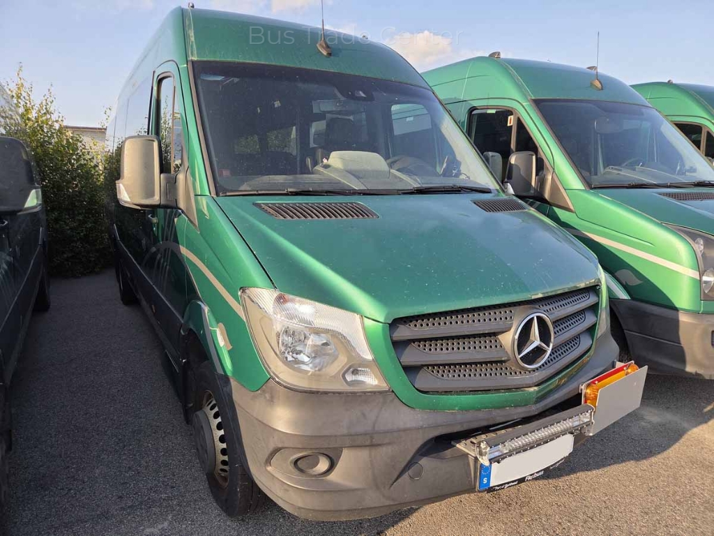 MERCEDES SPRINTER 516CDI Automet // 23seats