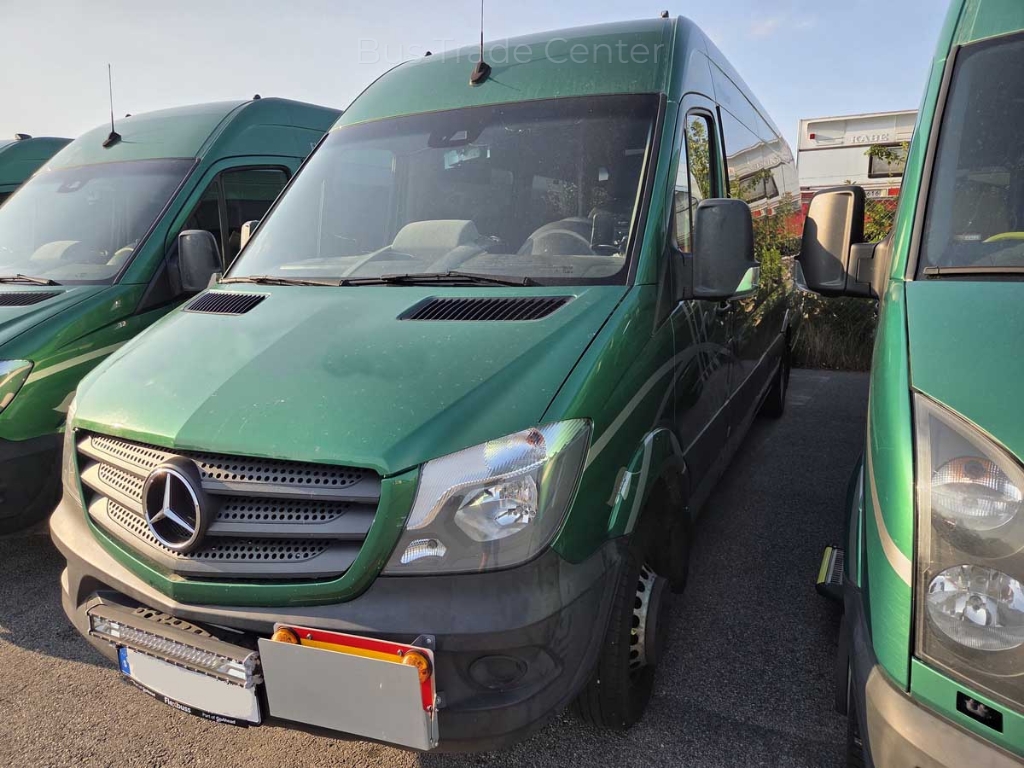 MERCEDES SPRINTER 516CDI Automet // 23seats