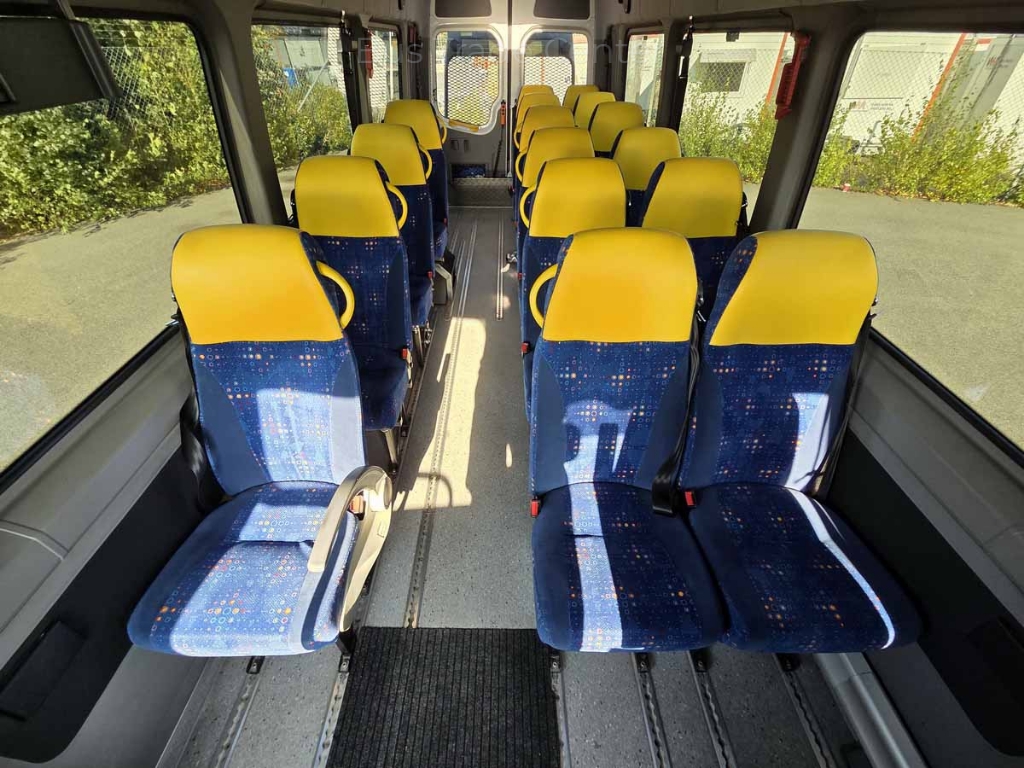 VOLKSWAGEN Crafter 50 LR // 2 units with lift