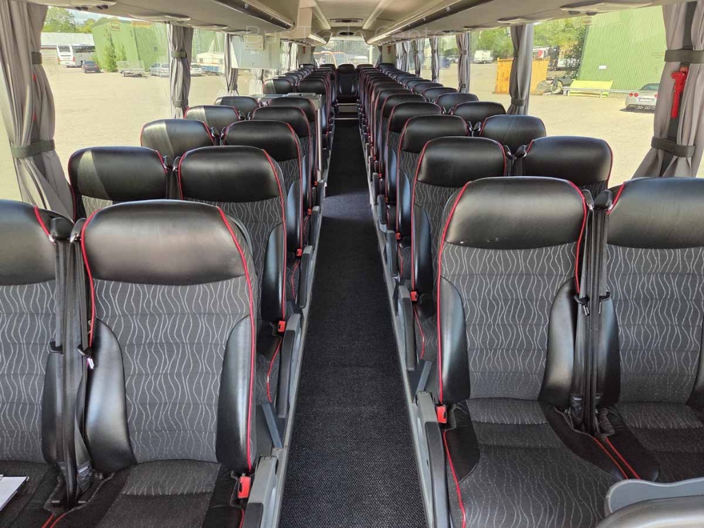 SCANIA SCANIA TOURING HD HIGER  // 59 seats