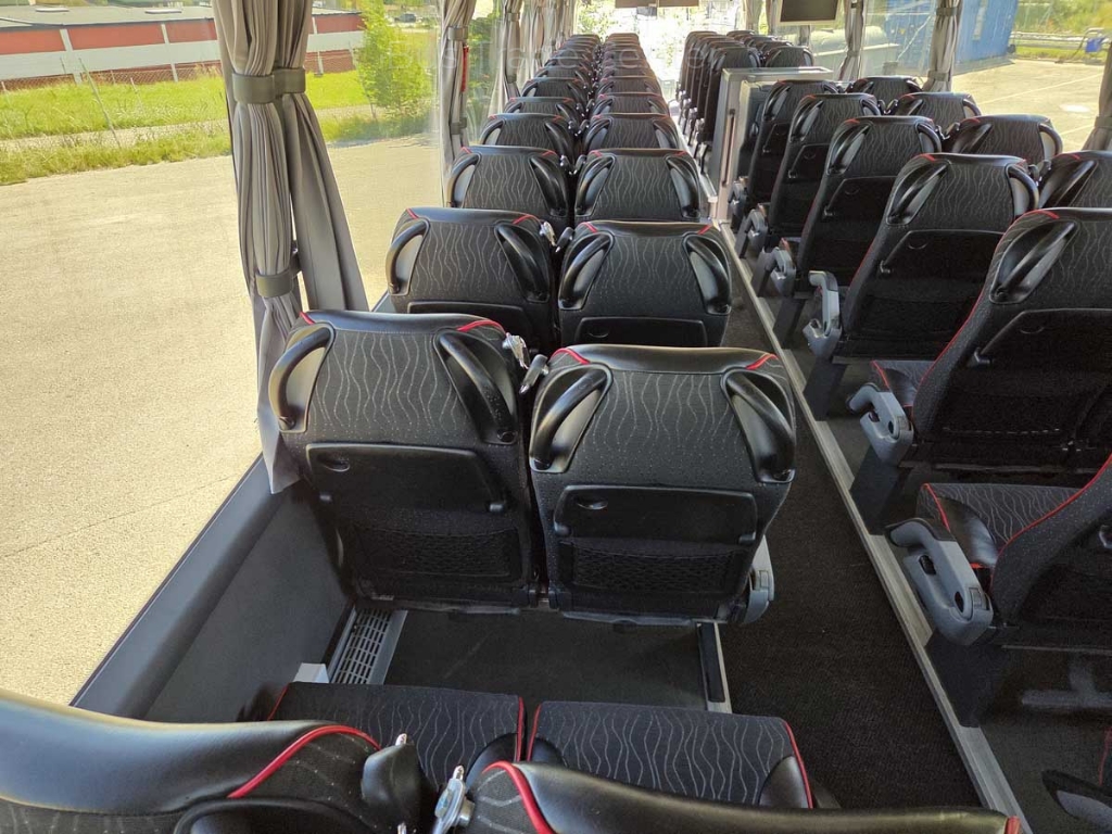 SCANIA SCANIA TOURING HD HIGER  // 59 seats
