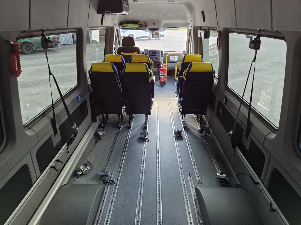 VOLKSWAGEN Crafter 50 Skåp LR