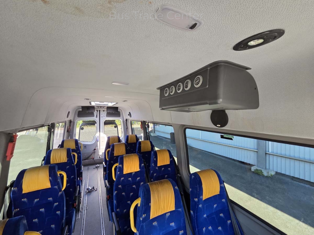 VOLKSWAGEN Crafter 50 Skåp LR