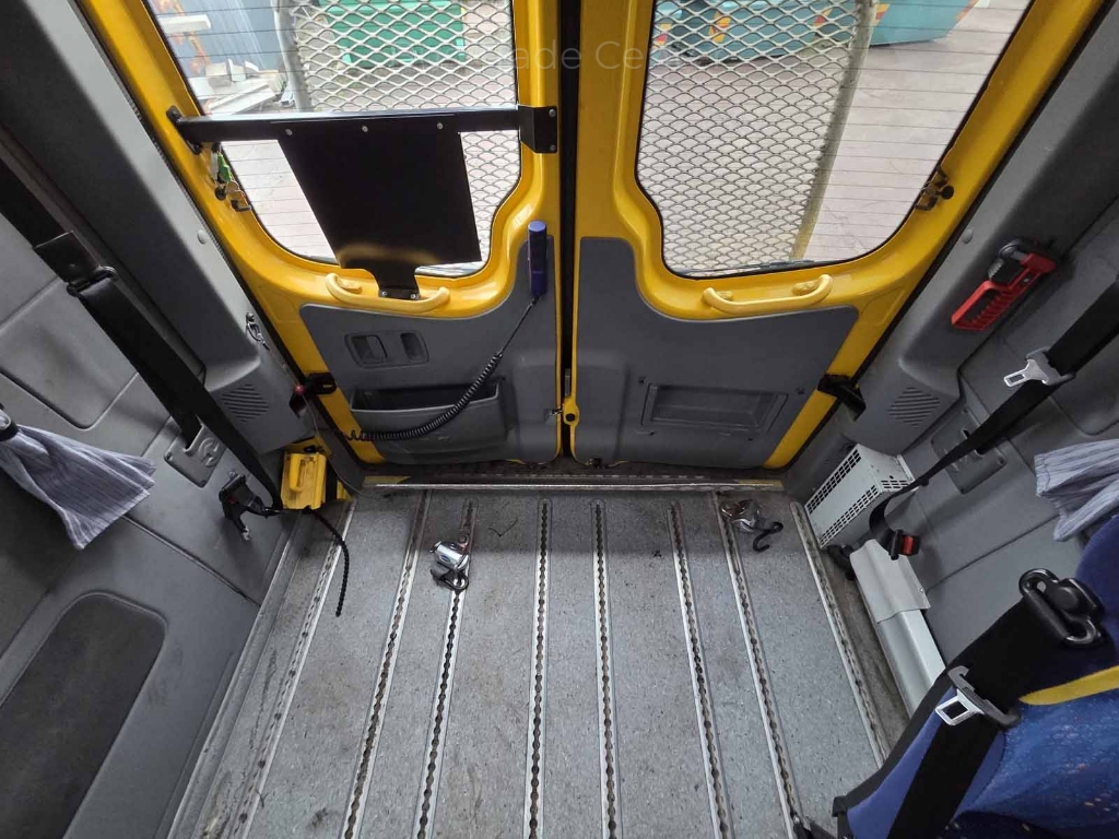 VOLKSWAGEN CRAFTER 50 SKĹP LR