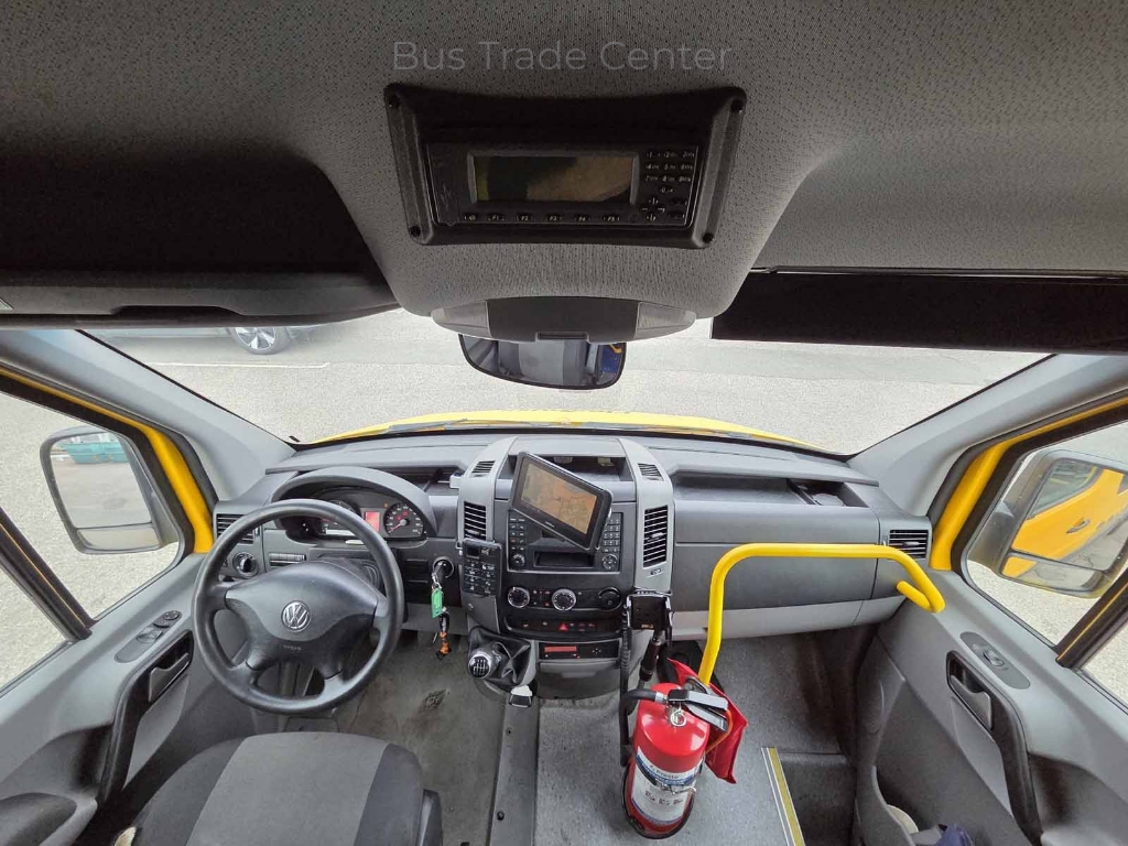 VOLKSWAGEN CRAFTER 50 SKĹP LR