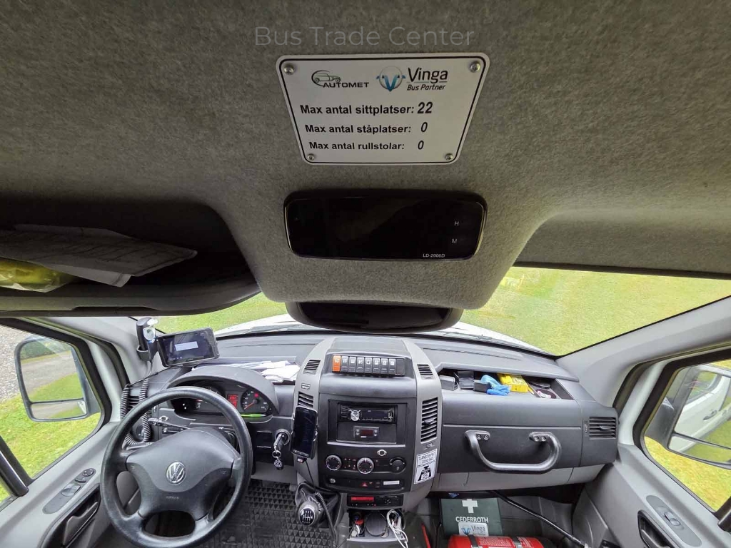 VOLKSWAGEN CRAFTER AUTOMET // 23seats
