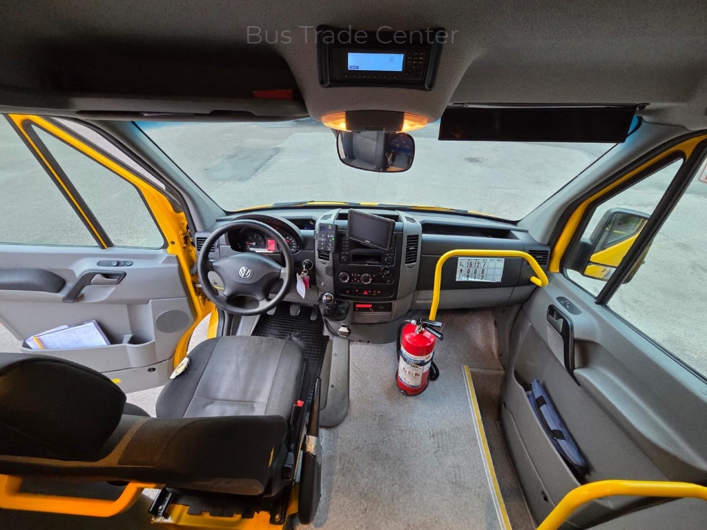 VOLKSWAGEN CRAFTER 50 SKÅP LR