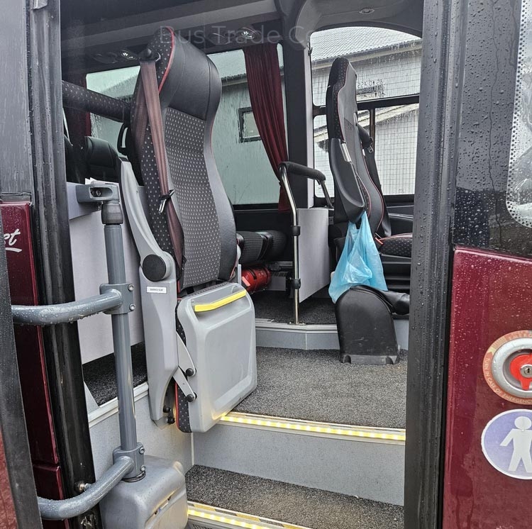 IVECO ROSERO FIRST 70C18