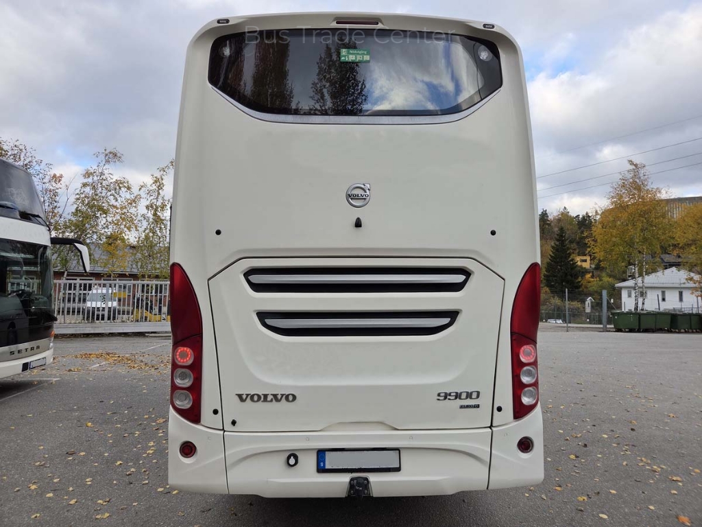 VOLVO 9900 B11R