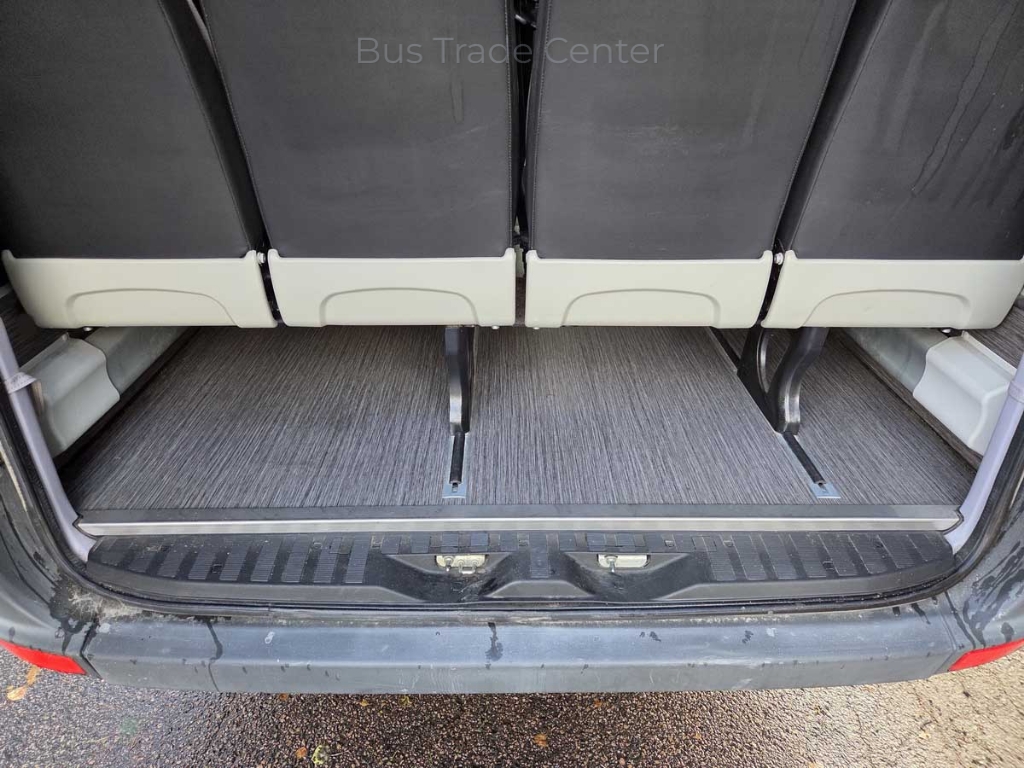 MERCEDES SPRINTER 516 CDI // 24seats