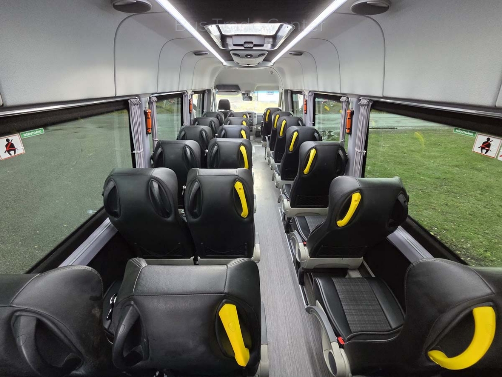 MERCEDES SPRINTER 516 CDI // 24seats