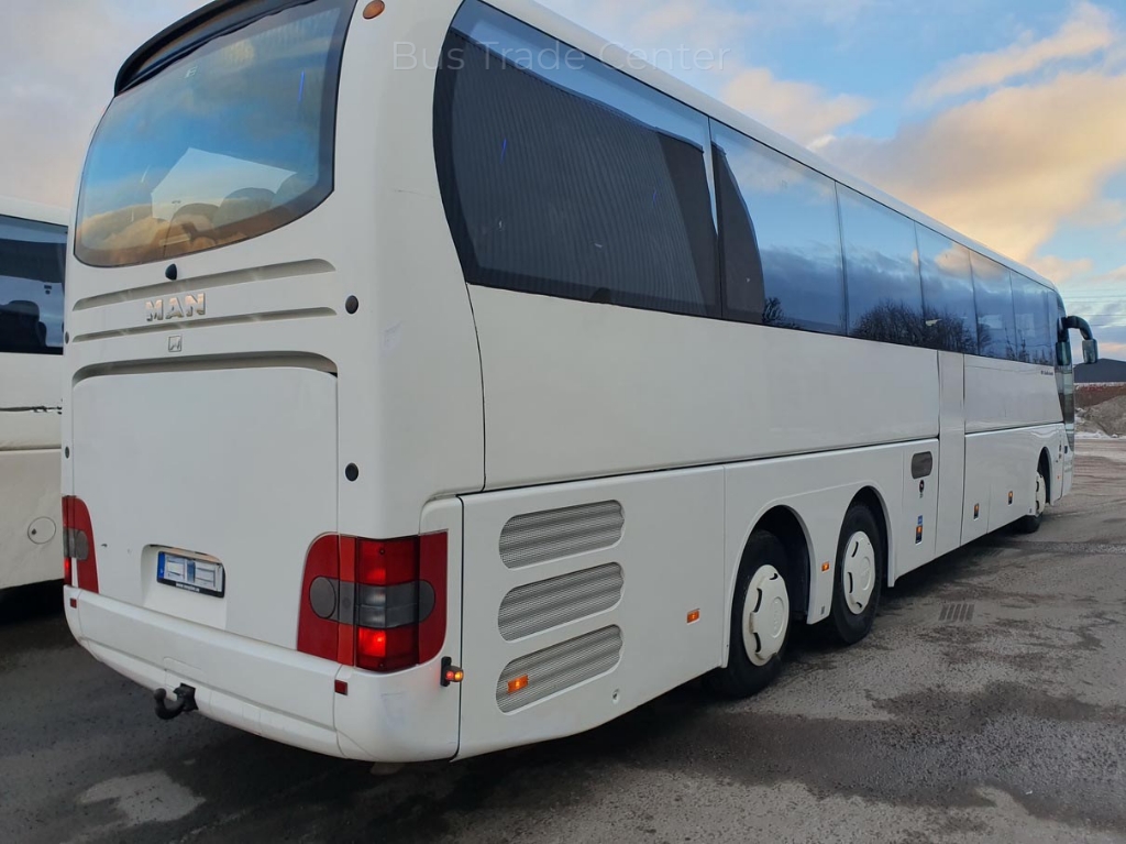 MAN LION´S COACH L B.2007.46.007