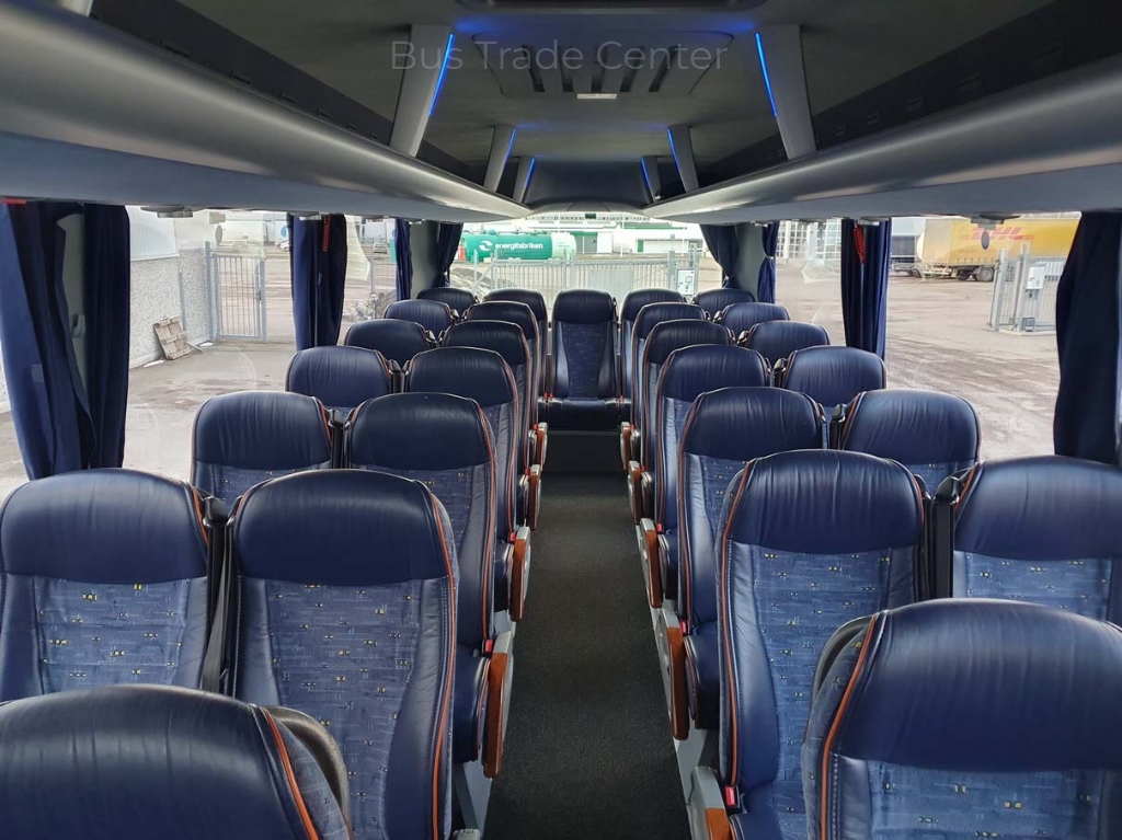 MAN LION´S COACH L B.2007.46.007