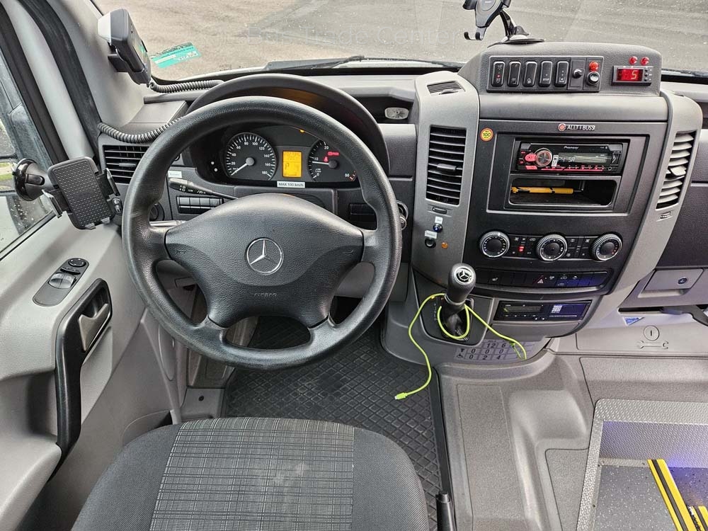 MERCEDES Sprinter 516CDI Universals