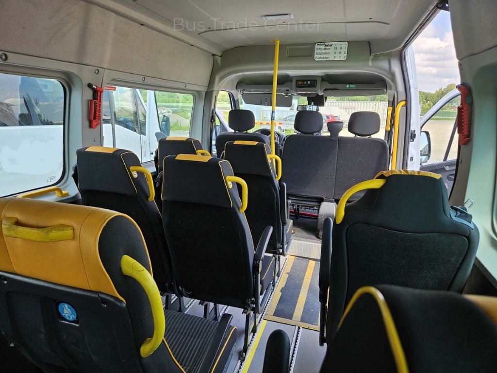RENAULT Master III Trabus phII dCi