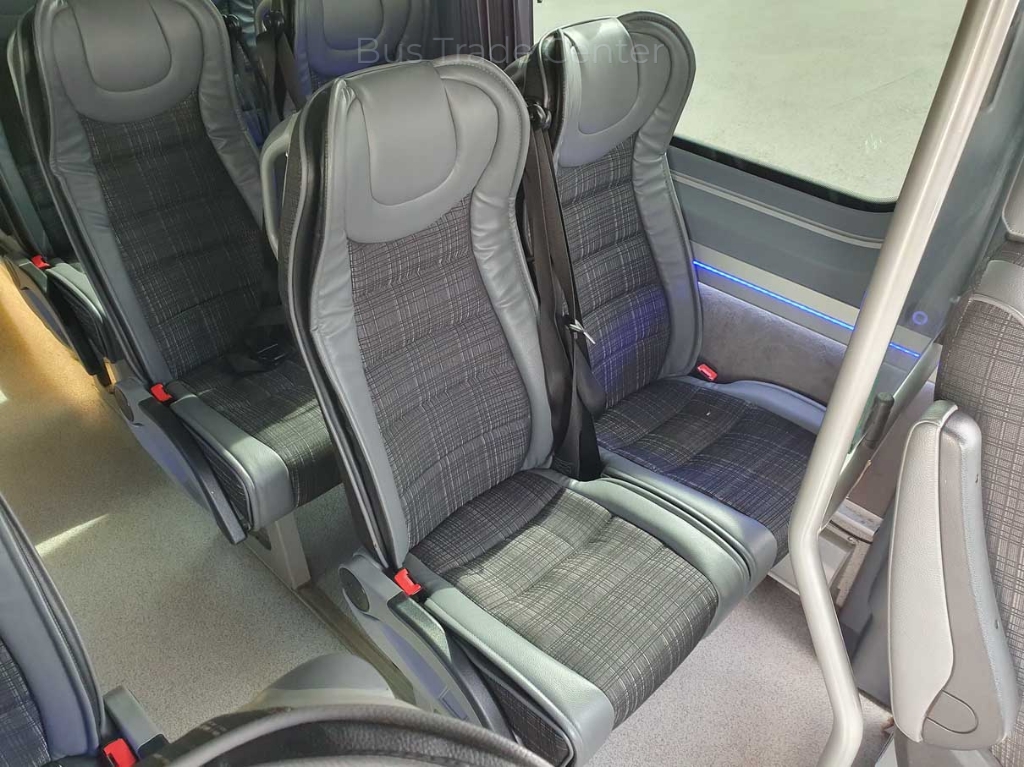 VOLKSWAGEN CRAFTER BUS-PRESTIGE 2.0 TDI