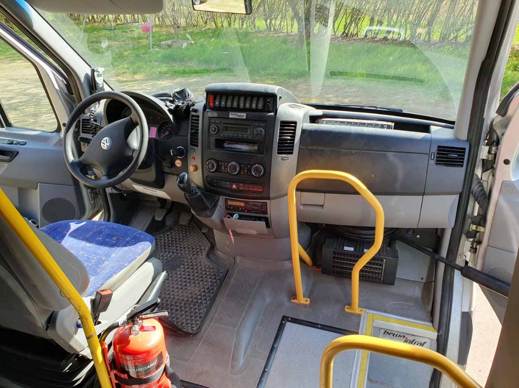 VOLKSWAGEN CRAFTER 50 SKÅP LR